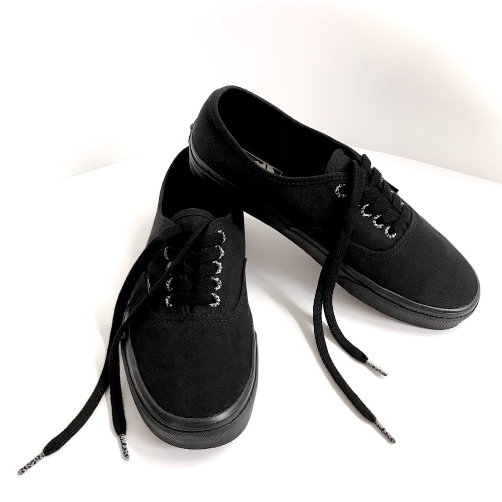 VANS Authentic Multi Eyelet Cheetah/Black Skate Shoe Unisex M: 7.5/W: 9.0  NWOB